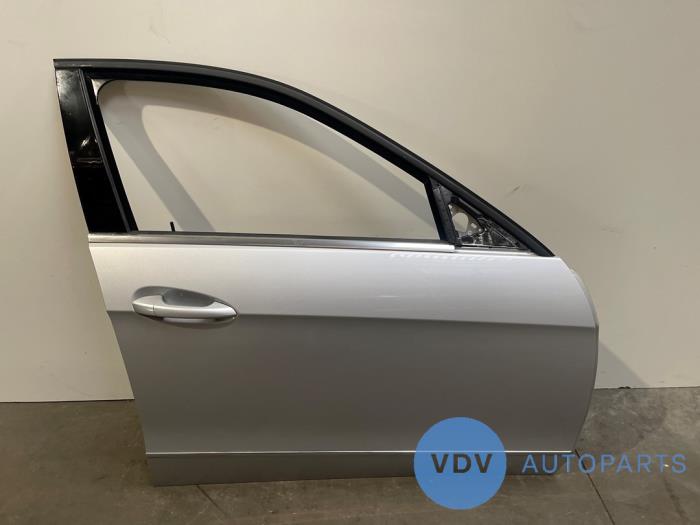 Tür 4-türig rechts vorne Mercedes E-Klasse