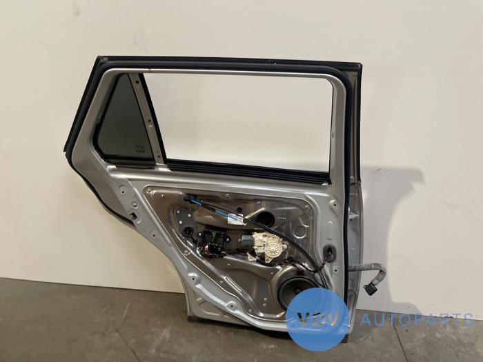 Tür 4-türig links hinten Mercedes E-Klasse