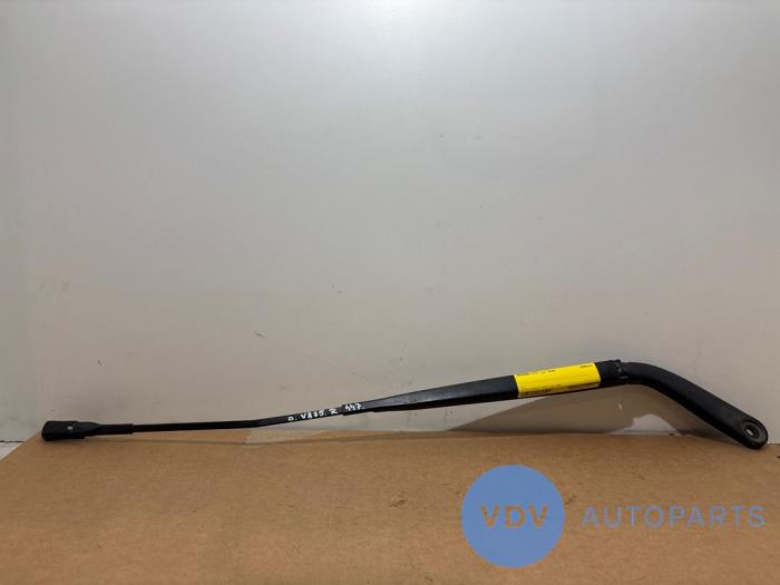 Ramie wycieraczki przedniej Mercedes Vito