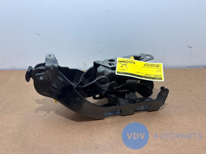 Charnière capot Mercedes C-Klasse