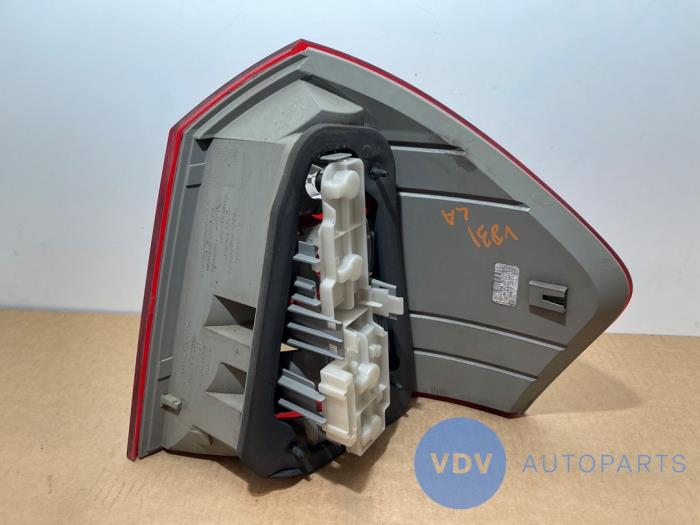 Tylne swiatlo pozycyjne lewe Mercedes GL-KLASSE