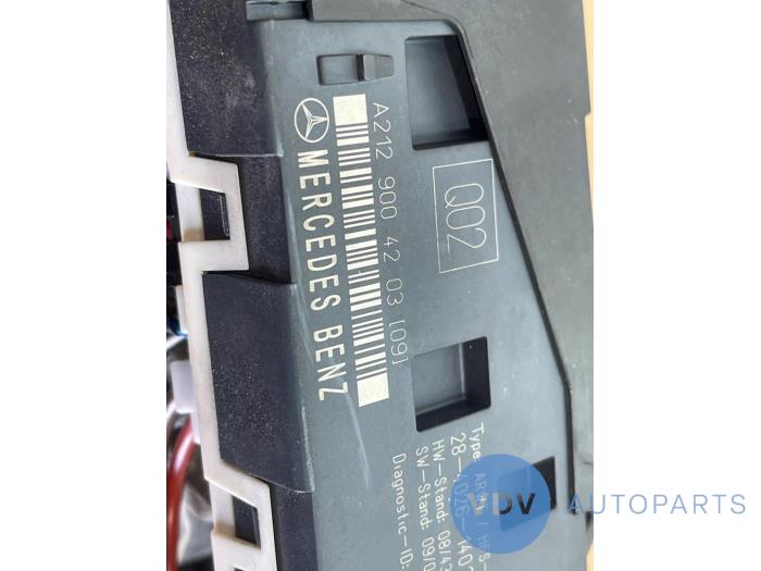 Motor del portón trasero Mercedes E-Klasse