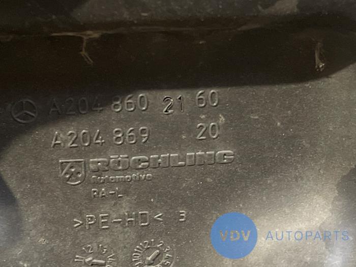 Réservoir lave-glace avant Mercedes C-Klasse