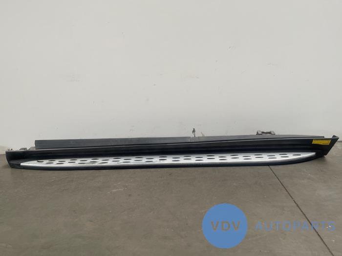 Sill, left Mercedes GL-KLASSE