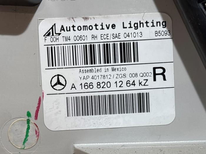 Tylne swiatlo pozycyjne prawe Mercedes GL-KLASSE