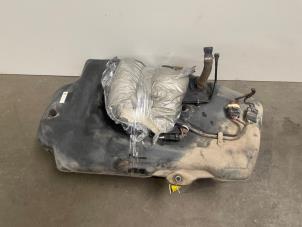 Gebruikte Adblue tank Mercedes GL (X166) 3.0 GL 350 CDI V6 24V BlueTEC 4-Matic Prijs € 786,50 Inclusief btw aangeboden door Autoparts Van De Velde