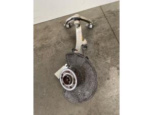 Gebruikte Fusee rechts-voor Mercedes GL (X166) 3.0 GL 350 CDI V6 24V BlueTEC 4-Matic Prijs € 151,25 Inclusief btw aangeboden door Autoparts Van De Velde