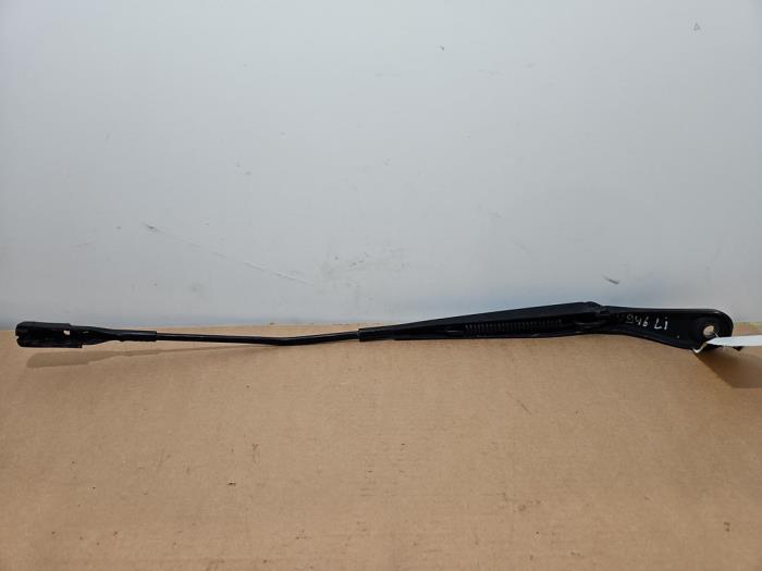Brazo delantero de limpiaparabrisas Mercedes Vito