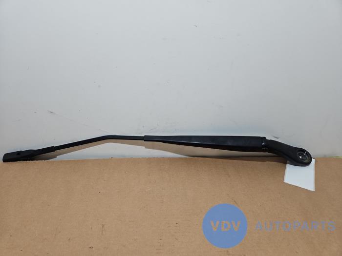 Bras essuie-glace avant Mercedes Vito