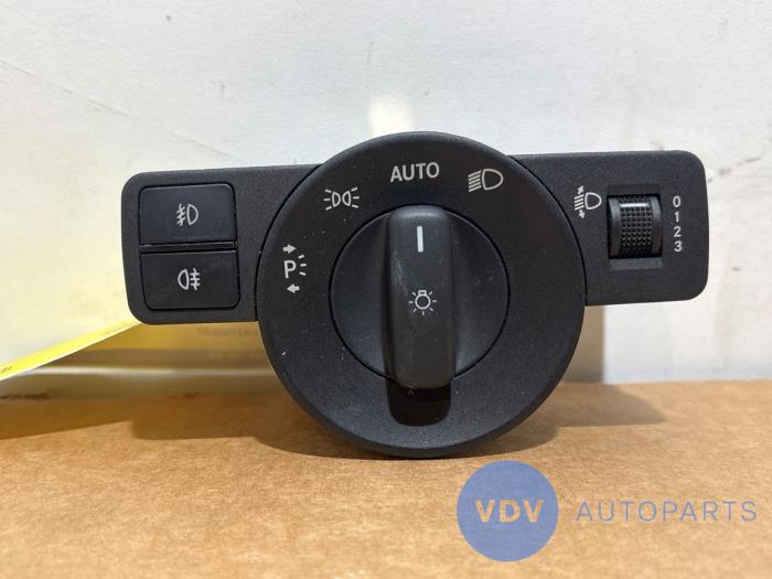 Przelacznik swiatel Mercedes Vito