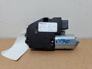 Gebruikte Schuifdak Motor Mercedes GL (X166) 3.0 GL 350 CDI V6 24V BlueTEC 4-Matic Prijs € 48,40 Inclusief btw aangeboden door Autoparts Van De Velde