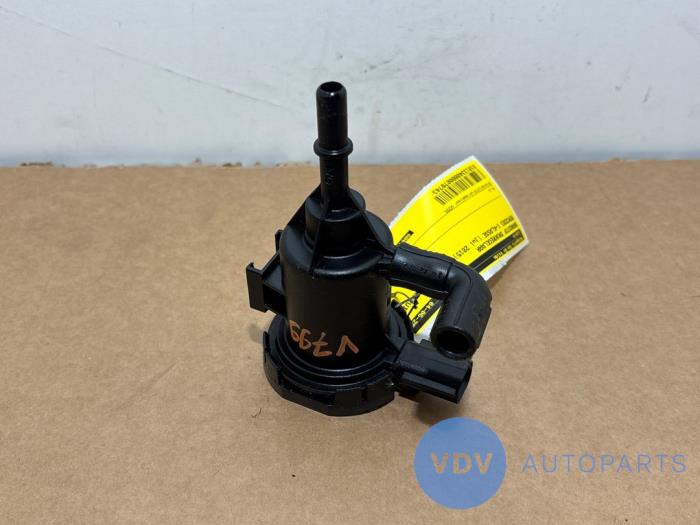 Fuel pressure regulator Mercedes C-Klasse