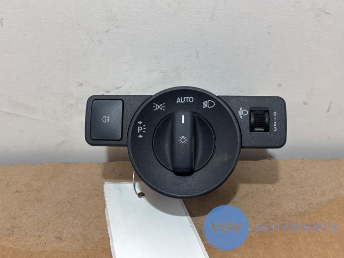 Przelacznik swiatel Mercedes Vito