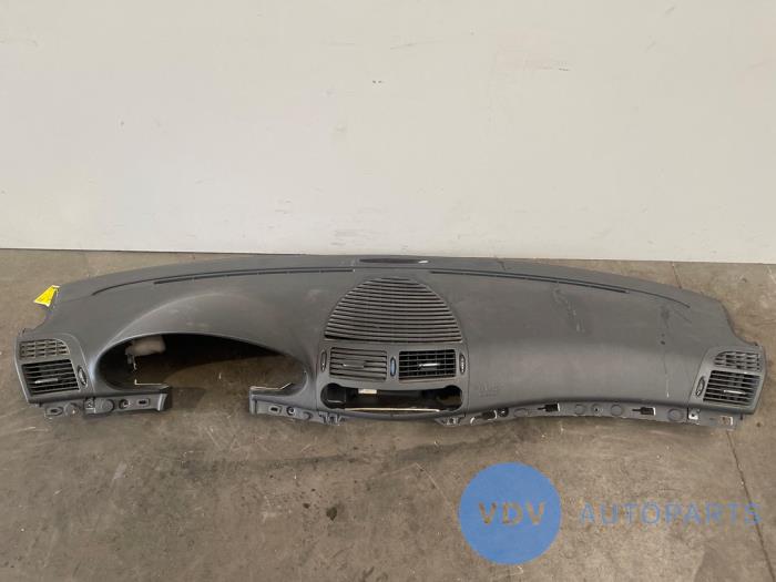 Dashboard Mercedes E-Klasse