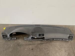 Gebruikte Dashboard Mercedes E (W211) 2.2 E-200 CDI 16V Prijs € 211,75 Inclusief btw aangeboden door Autoparts Van De Velde