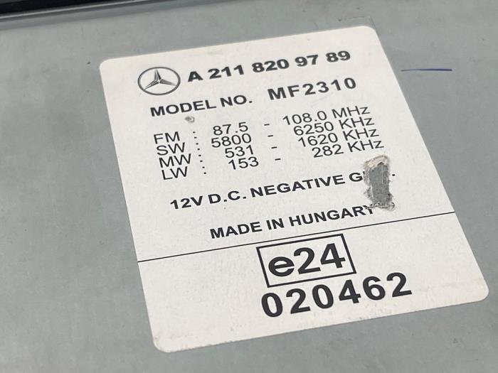 Radio Mercedes E-Klasse