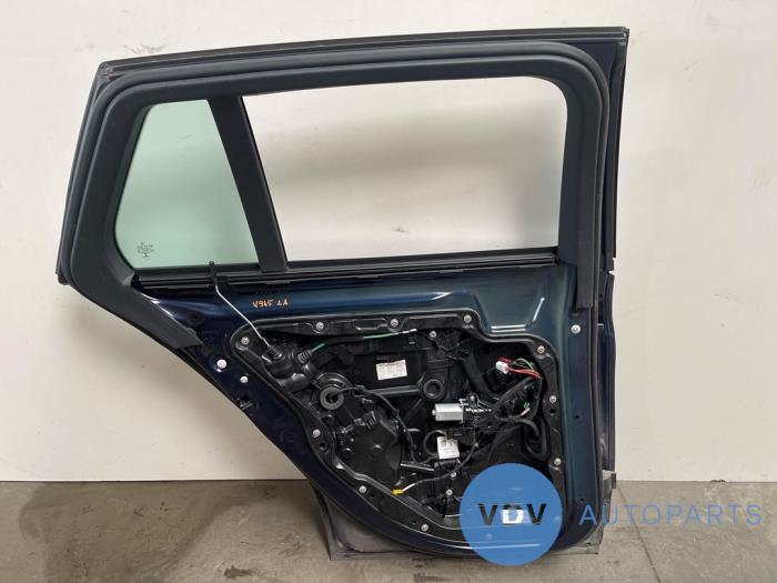 Tür 4-türig links hinten Mercedes C-Klasse