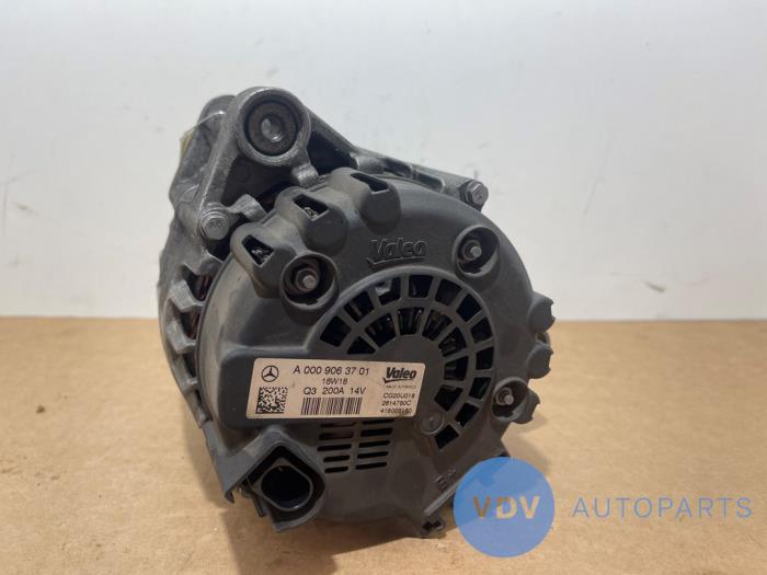 Dynamo Mercedes C-Klasse