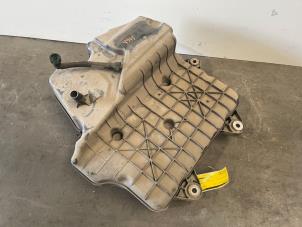 Gebruikte Adblue tank Mercedes C Estate (S205) C-180 BlueTEC, C-180 d 1.6 16V Prijs € 877,25 Inclusief btw aangeboden door Autoparts Van De Velde