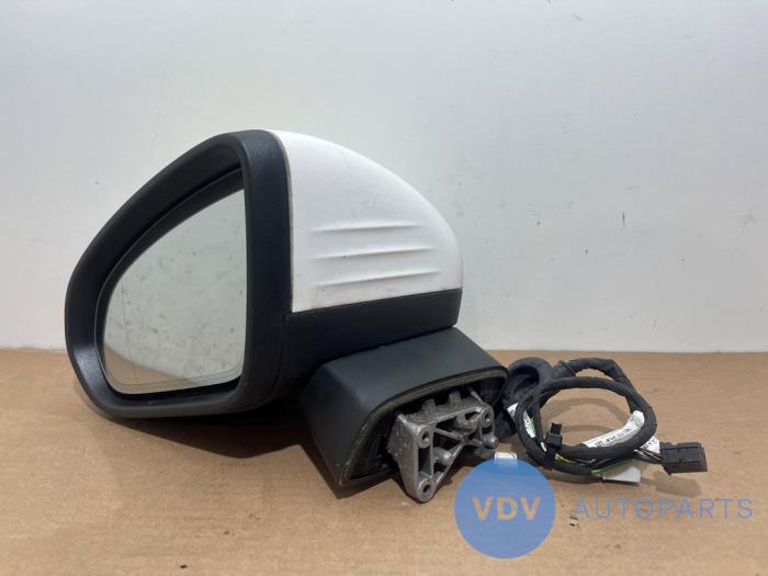 Retrovisor externo izquierda Mercedes CLA