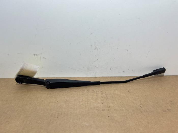 Front wiper arm Mercedes CLA