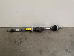 Gebruikte Steekas rechts-voor Mercedes CLA Shooting Brake (118.6) 2.0 CLA-200d Prijs € 544,50 Inclusief btw aangeboden door Autoparts Van De Velde