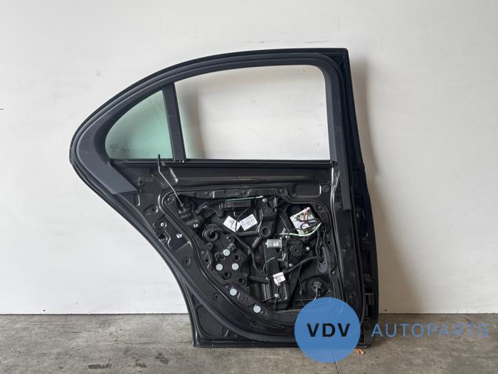 Tür 4-türig links hinten Mercedes E-Klasse