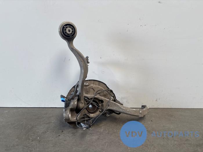 Knuckle, front right Mercedes C-Klasse