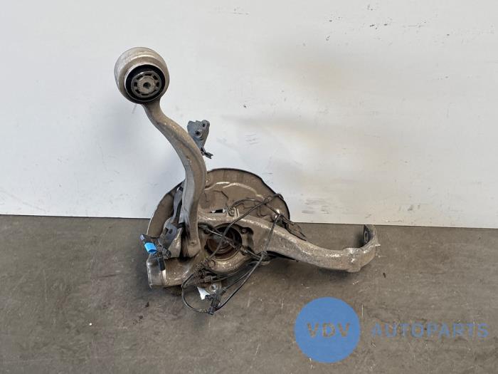 Knuckle, front right Mercedes C-Klasse