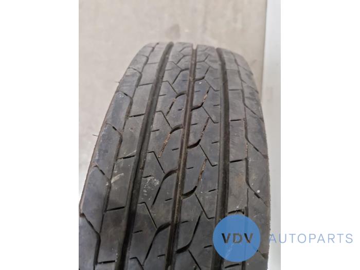 Felge + Reifen Mercedes Sprinter