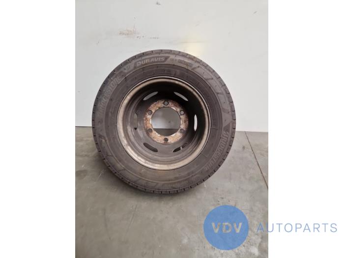 Felge + Reifen Mercedes Sprinter