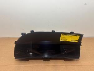 Gebruikte Kilometerteller KM Mercedes S (W221) 3.0 S-320 CDI 24V Prijs € 302,50 Inclusief btw aangeboden door Autoparts Van De Velde