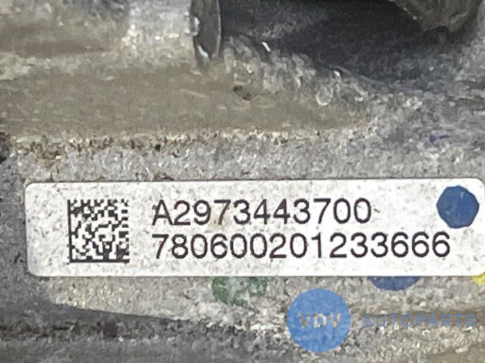 Elektromotor Elektro-Auto Mercedes EQS