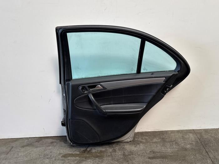 Portière 4portes avant droite Mercedes C-Klasse