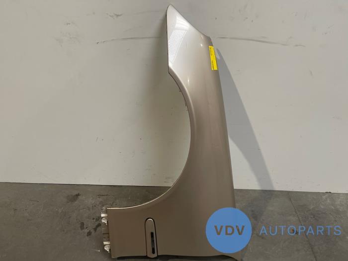 Front wing, left Mercedes C-Klasse