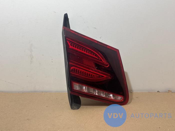 Luz trasera izquierda Mercedes E-Klasse