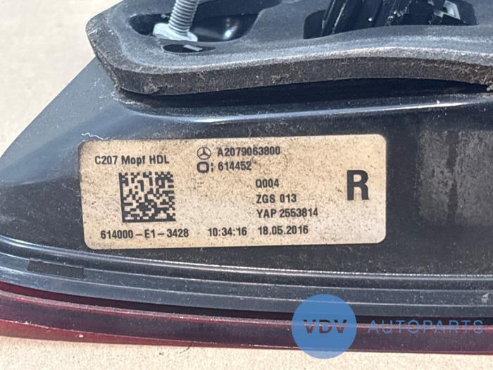 Taillight, right Mercedes E-Klasse