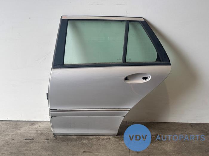 Tür 4-türig links hinten Mercedes C-Klasse