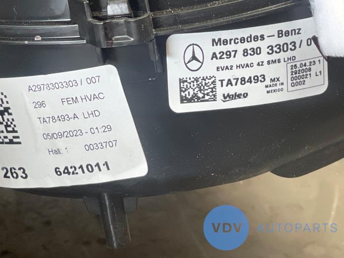 Kachelhuis Mercedes EQS