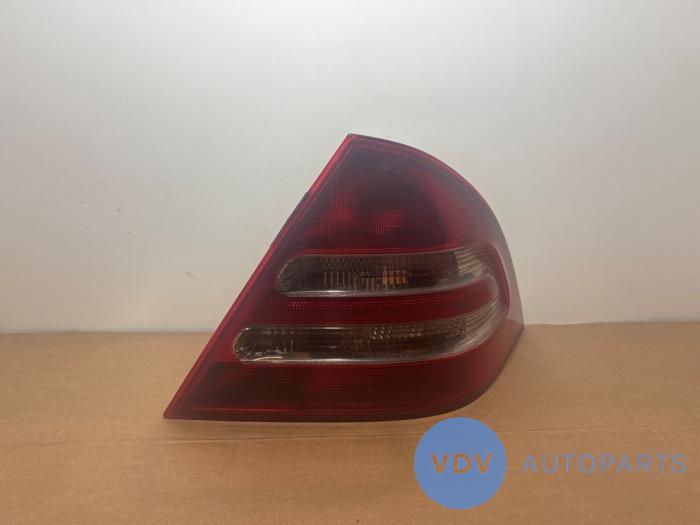 Feu arrière droit Mercedes C-Klasse