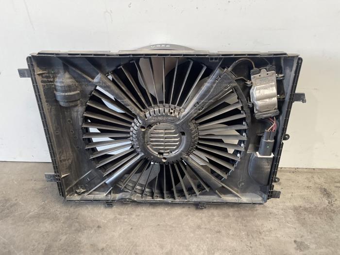 Ventilateur de refroidissement moteur Mercedes C-Klasse