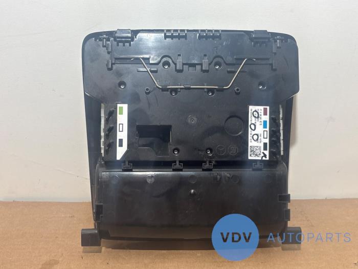 Oswietlenie wewnetrzne przód Mercedes GLE