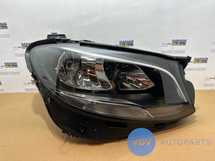 Reflektor prawy Mercedes E-Klasse