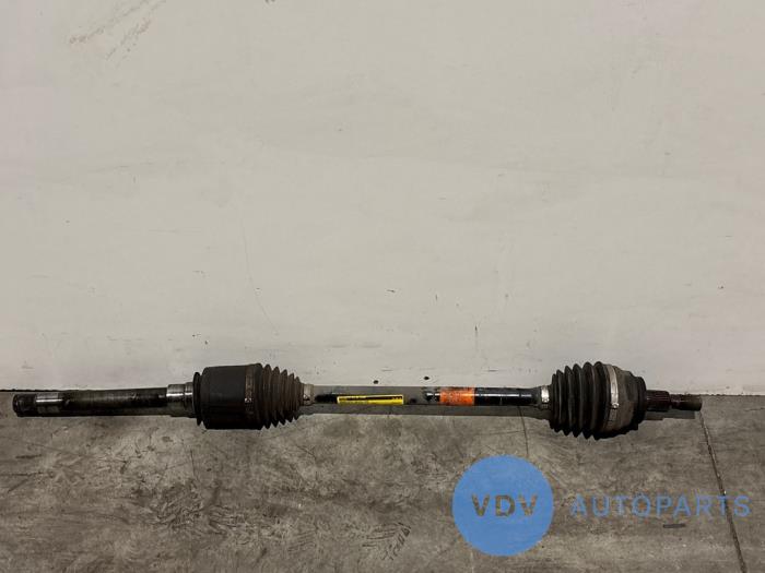 Os napedowa prawy przód Mercedes ML-Klasse