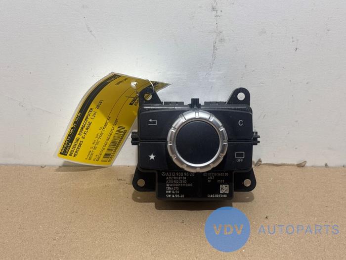 Sterowanie komputera pokladowego Mercedes E-Klasse