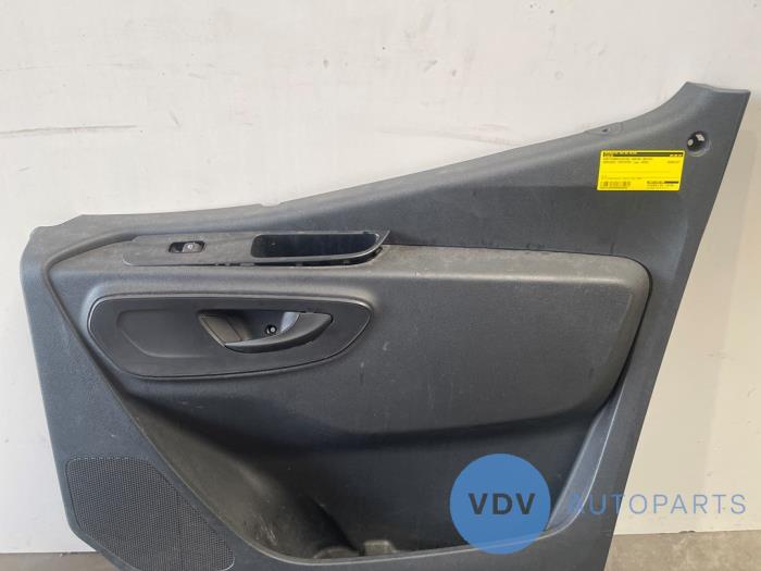 Revêtement portière 2portes droite Mercedes Sprinter