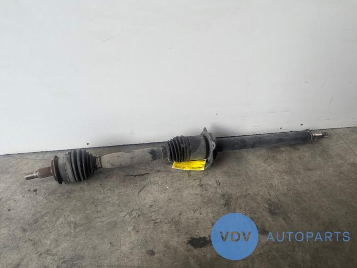 Os napedowa prawy przód Mercedes B-Klasse