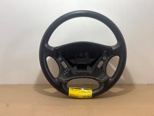 Gebruikte Stuurwiel Mercedes C Combi (S203) 2.2 C-200 CDI 16V Prijs € 60,50 Inclusief btw aangeboden door Autoparts Van De Velde