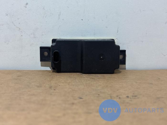 Voltage regulator Mercedes C-Klasse