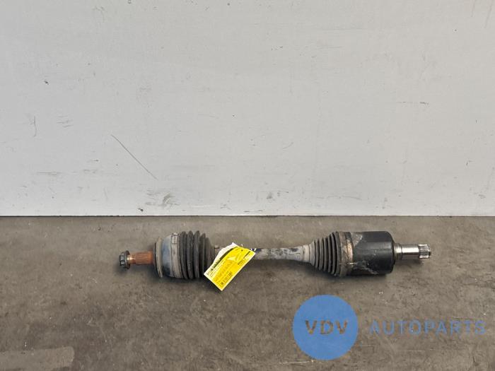 Aandrijfas links-voor Mercedes B-Klasse